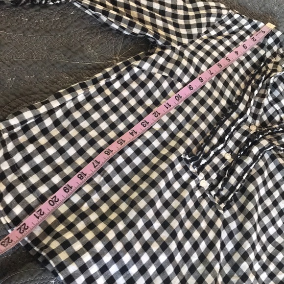 J.crew- black & white Gingham blouse-0 - Picture 15 of 16